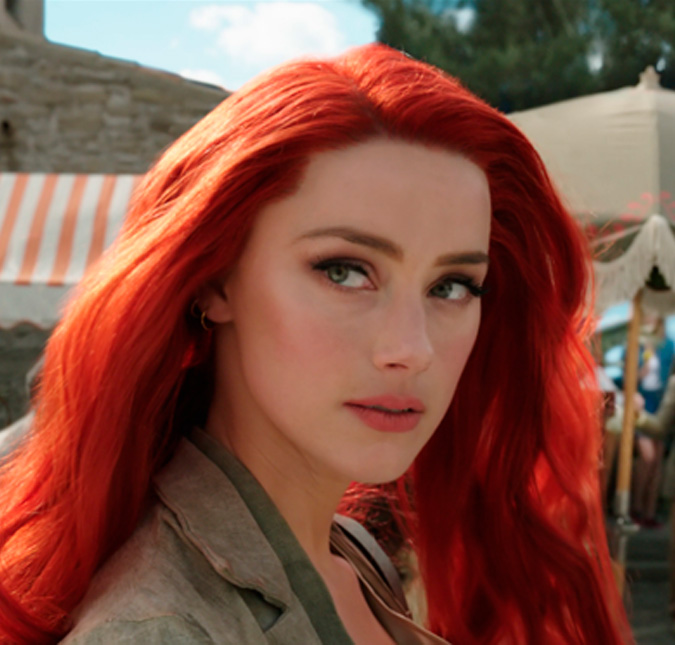 Amber Heard precisa vender mansão no deserto para pagar multa de oito milhões de dólares a Johnny Depp