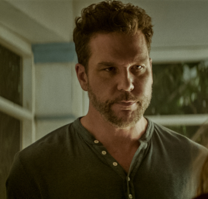 Dane Cook revela que está noivo após cinco anos de namoro: <i>A noite da proposta foi incrivelmente linda</i>