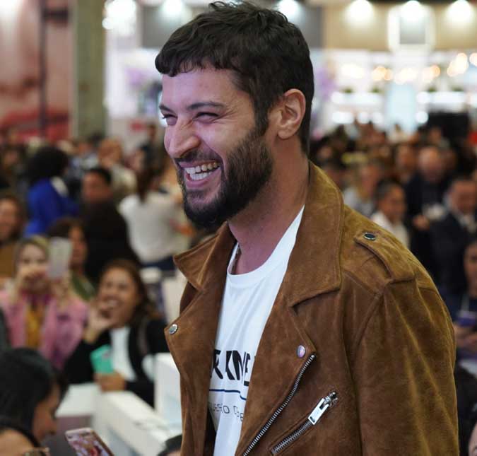 Leandro Lima, o Levi de <i>Pantanal</i>, participa de evento em São Paulo e fala do filho e dos próximos passos na carreira