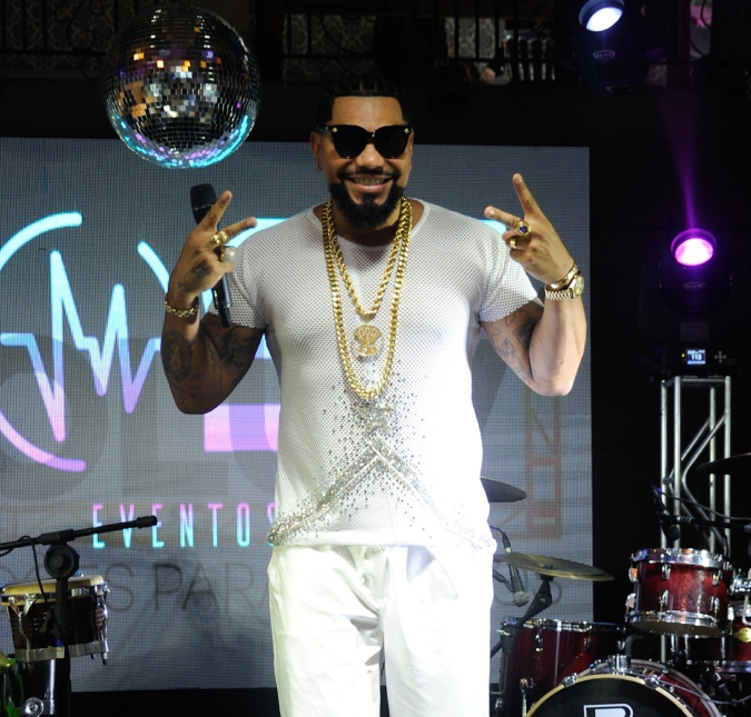 Naldo Benny diz que abriu caminhos para indústria do funk: <i>Sem o Naldo, não existiria Anitta</i>
