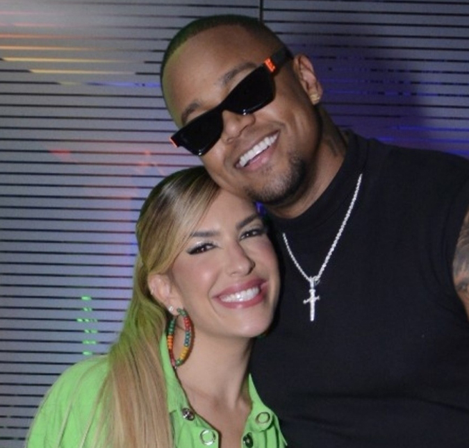 Lorena Improta é surpreendida por Léo Santana: <i>Não precisamos de datas especiais para celebrar o nosso amor</i>