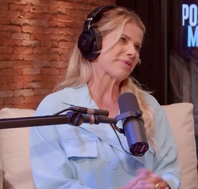 A apresentadora do Positivamente Podcast vem recebendo fortes críticas na web