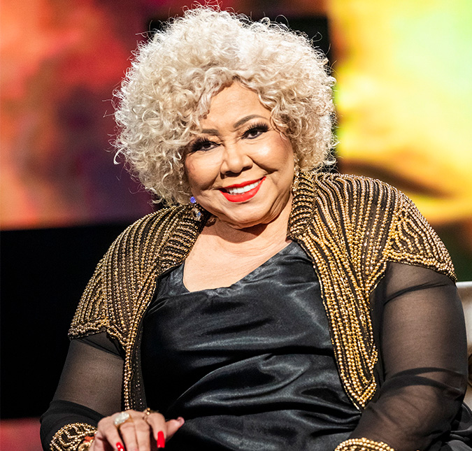 Alcione recebe alta hospitalar e já planeja <i>shows</i> para o final do ano