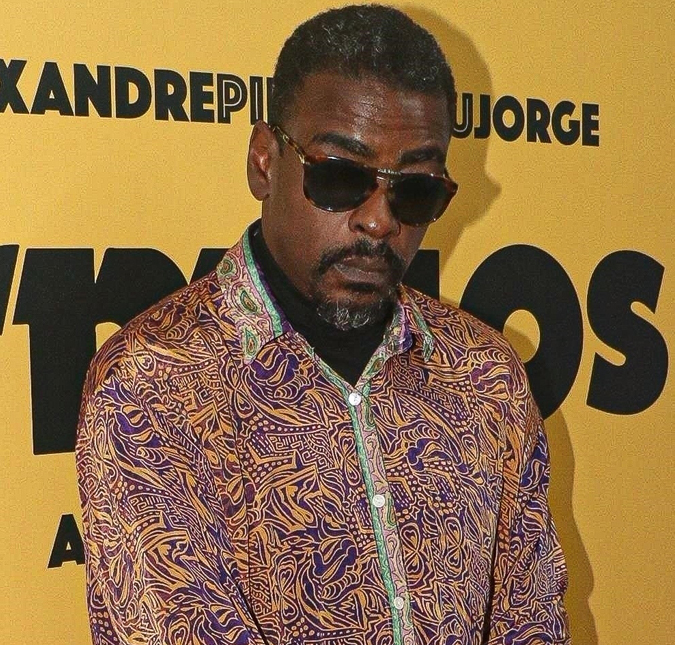 Seu Jorge será pai pela quarta vez e namorada comemora: <I>Aqui dentro batem dois corações que te amam muito!</i>
