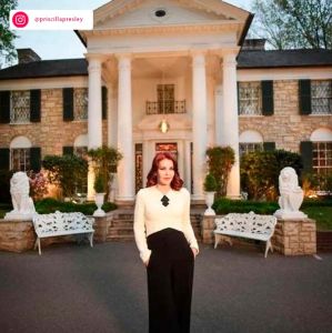 Filha de Lisa Marie Presley impede a avó de entrar em Graceland