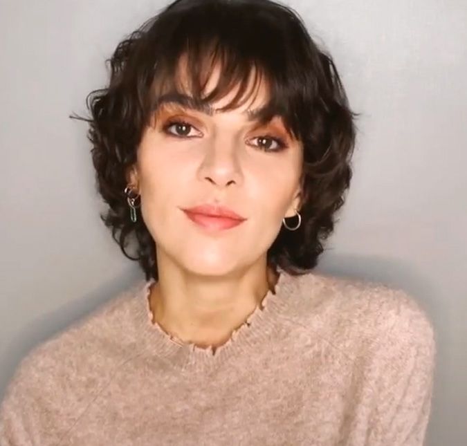 Esposa de Junior Lima, Mônica Benini fala sobre sumiço das redes sociais por filhos doentes: Bem punk rock A designer de joias disse que os pequenos estavam com virose