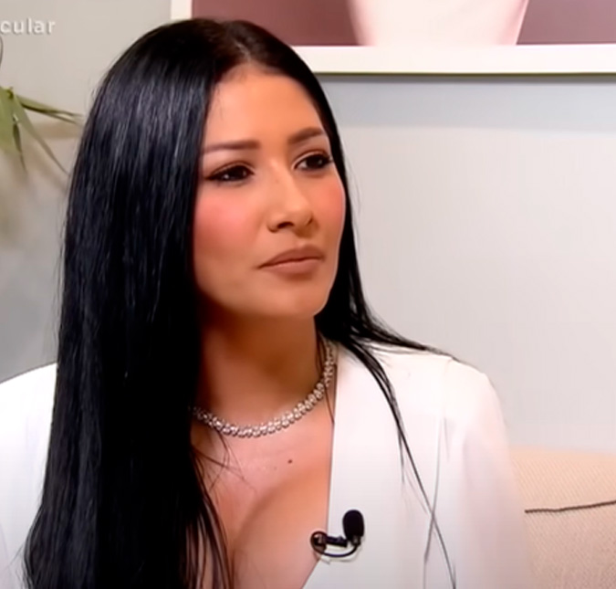 Em meio à polêmica, Simaria Mendes faz reflexão nas redes sociais: <i>Há quem viva de</i> fake news