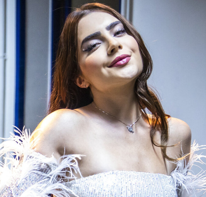 Jade Picon faz provocação em <i>post: Se vai me copiar, pelo menos faça direito</i>