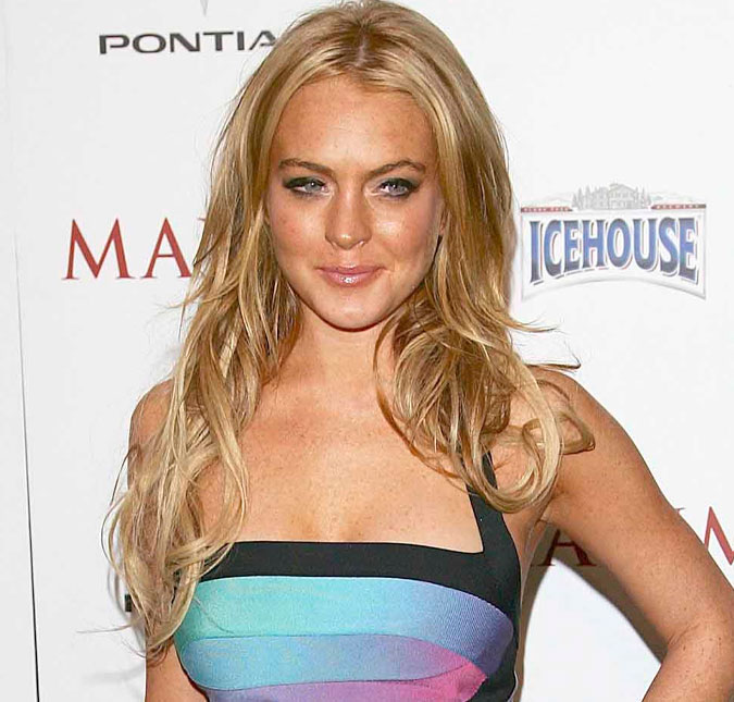 Internautas apontam que Lindsay Lohan está irreconhecível em foto publicada nas redes sociais: <i>Quem é?</i>
