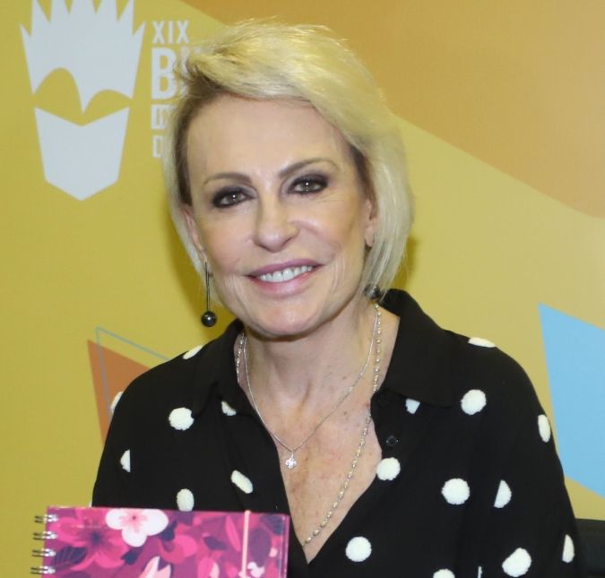Ana Maria Braga se irrita com erro da produção de seu programa A apresentadora ficou brava por uma gafe em um quadro em que Jade Picon estaria presente