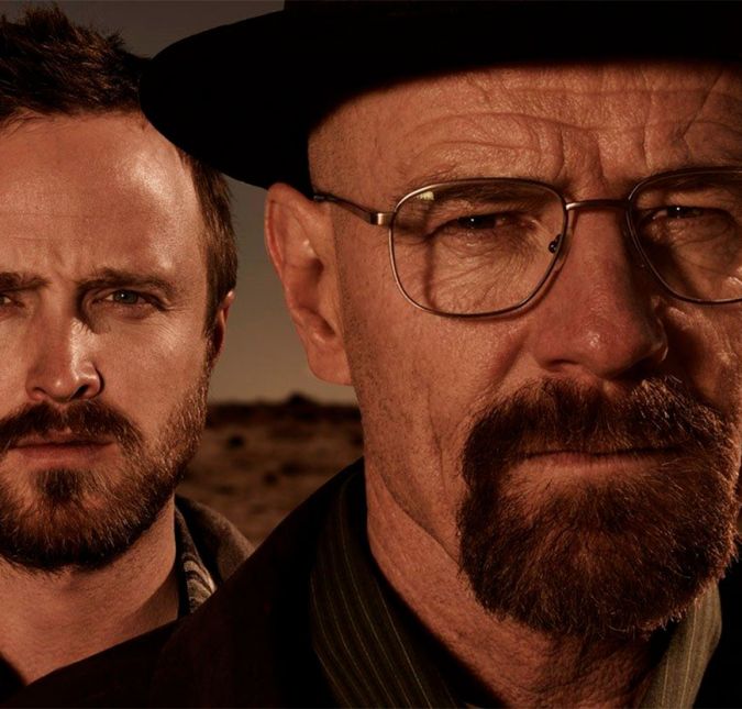 Em 2019, ele ainda reviveu o papel como Jesse Pinkman no filme da série Breaking Bad. Só sucesso! Em 2019, ele ainda reviveu o papel como Jesse Pinkman no filme da série Breaking Bad. Só sucesso!