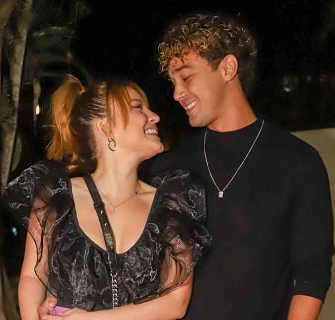 André Luiz Frambach faz surpresa em reencontro com Larissa Manoela