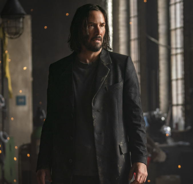 Keanu Reeves aparece em casamento de fã e surpreende todo mundo
