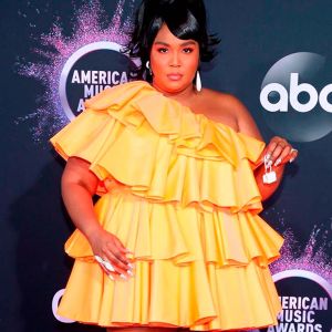 Lizzo chega ao Brasil e mostra as maravilhas do Rio de Janeiro