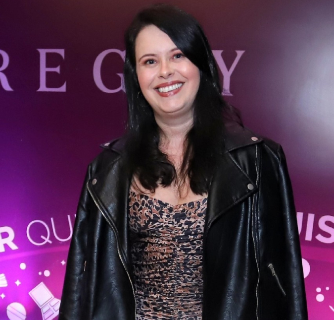 Mari Bridi mostra cicatrizes de cirurgia: <I>Sou bem dessas mulheres que se amam</i>
