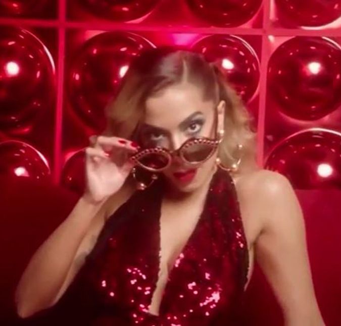 Anitta desabafa após vitória no VMA: - Estou feliz em fazer história para o meu país A cantora também ganhou uma linda homenagem do seu irmão, Renan