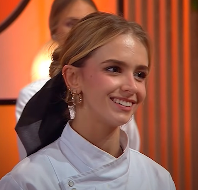 Que fofura! Isabella Scherer posta primeiras fotos do parto e mostra os pezinhos de Bento e Mel