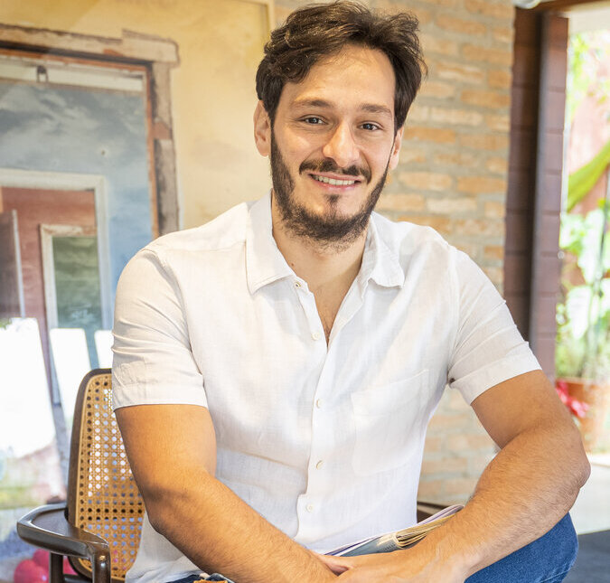 Bruno Luperi diz que ficou receoso com participação dos filhos em <i>Pantanal</i>