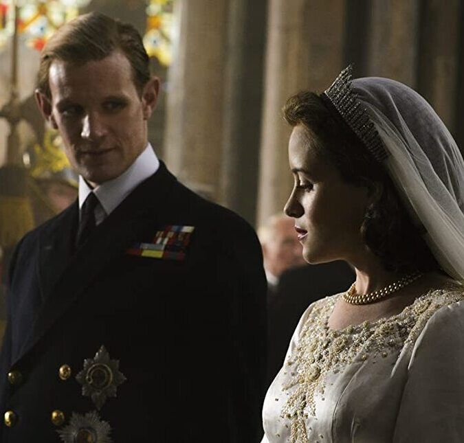 Se tem uma série que faz sucesso, essa produção é The Crown! Tratando a vida da realeza, a atração da Netflix conta com cinco temporadas e mostra curiosidades sobre a família real britânica. Mas será mesmo que as histórias ali retratadas são verídicas? Confira, a seguir! Se tem uma série que faz sucesso, essa produção é The Crown! Tratando a vida da realeza, a atração da Netflix conta com cinco temporadas e mostra curiosidades sobre a família real britânica. Mas será mesmo que as histórias ali retratadas são verídicas? Confira, a seguir!