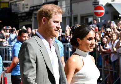 Príncipe Harry e Meghan Markle estão a caminho da Escócia após preocupação dos médicos com saúde da Rainha Elizabeth II
