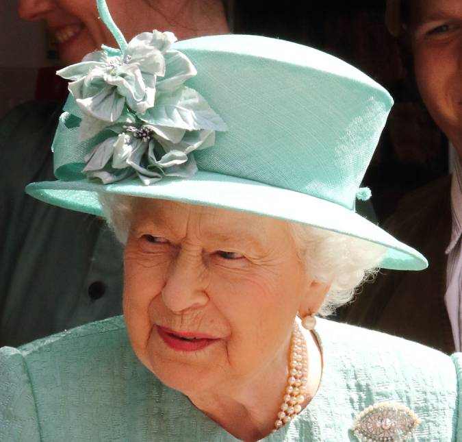 Funeral da Rainha Elizabeth II está previsto para acontecer no dia 19 de setembro, diz jornal