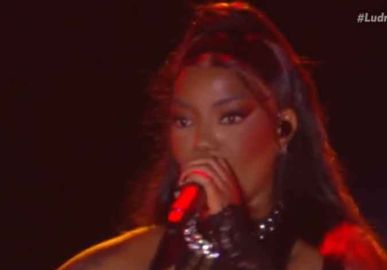 Ludmilla fecha o <i>Palco Sunset</i> com <i>show</i> cheio de <i>hits</i> clássicos de sua carreira
