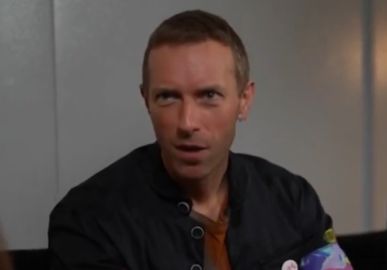 Chris Martin revela hábito fora do comum em entrevista, confira!