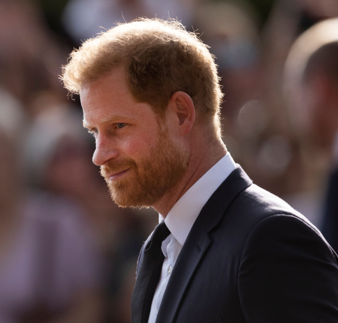 Saiba o motivo que Príncipe Harry foi proibido de usar traje militar no funeral de Rainha Elizabeth II