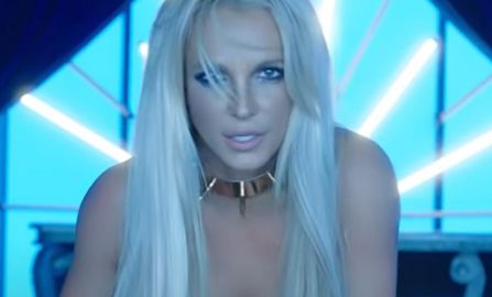 Britney Spears recusa pedido de perdão da mãe e posa sem roupa nas redes sociais