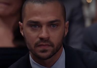 Jesse Williams acusa ex-esposa de proibir contato com os dois filhos