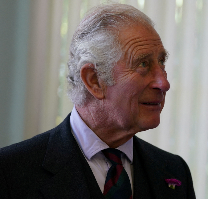 Após vaias, Rei Charles III agradece apoio do exército durante o funeral da Rainha Elizabeth II