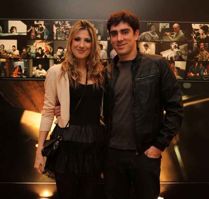 Dani Calabresa faz caras e bocas ao ver Marcelo Adnet em prova durante o <i>Pipoca da Ivete</i>