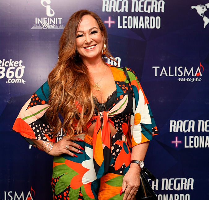 Mãe de Neymar Jr. apresenta novo namorado aos filhos, mas prefere manter o relacionamento discreto, diz jornal