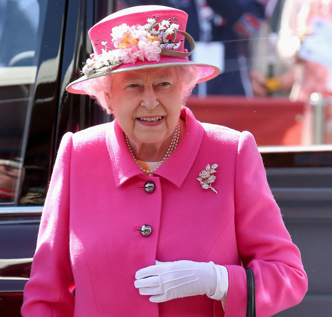 Aranha é vista passeando pelo caixão da Rainha Elizabeth II, veja!