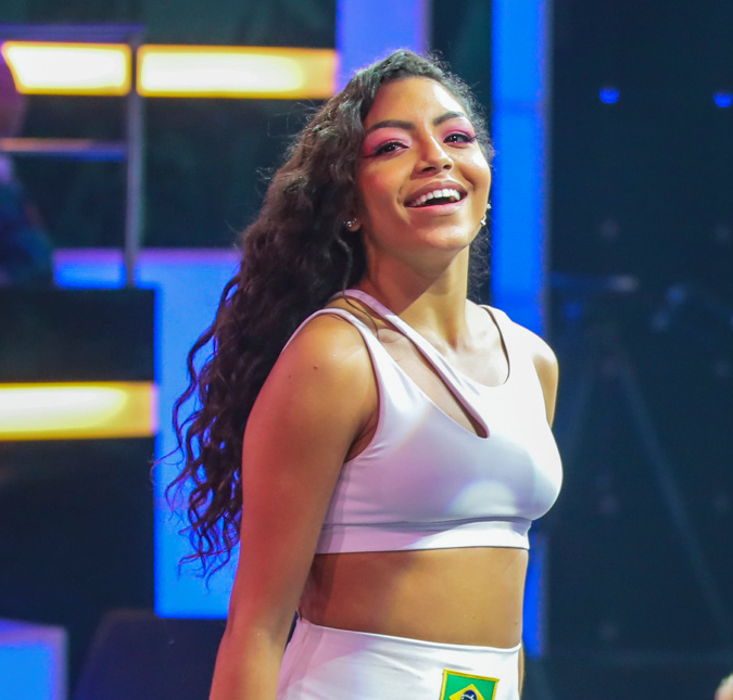 Any Gabrielly anuncia saída do Now United: -<i>Vou seguir minha carreira musical solo</i>