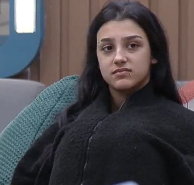 Não foi só o Adriano! Bia Miranda revela que ficou com outro jogador do Flamengo: - Correndo atrás de mim A neta de Gretchen falou sobre o assunto durante uma roda de conversa em A Fazenda