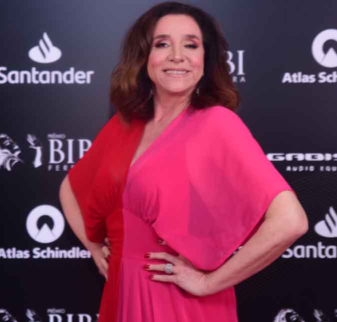 Marisa Orth lamenta ausência de Daniel Boaventura entre os indicados do <i>Prêmio Bibi Ferreira: Acho que ele brilha, é o rei</i>