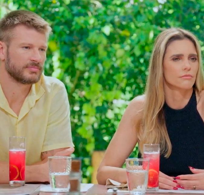 O casal às vezes tem dificuldade em compartilhar momentos de intimidade por conta da rotina