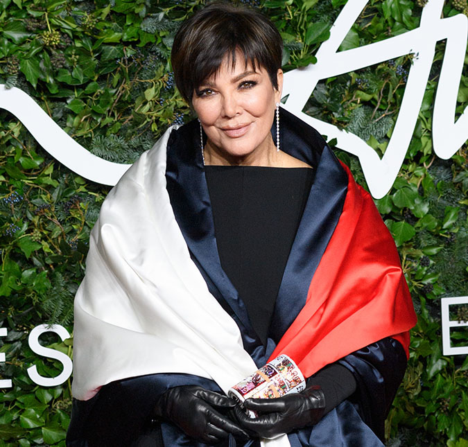 Kris Jenner gera polêmica ao esquecer de casa em Beverly Hills: - <i>Só uso para guardar champagne e embrulhar presentes de Natal</i>
