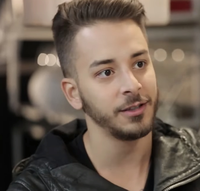 Junior Lima surpreende os fãs e mostra como é a sua rotina longe das redes sociais