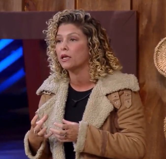 A atriz desabafou para outros participantes que não gosta do excesso de palavrões que a advogada usa