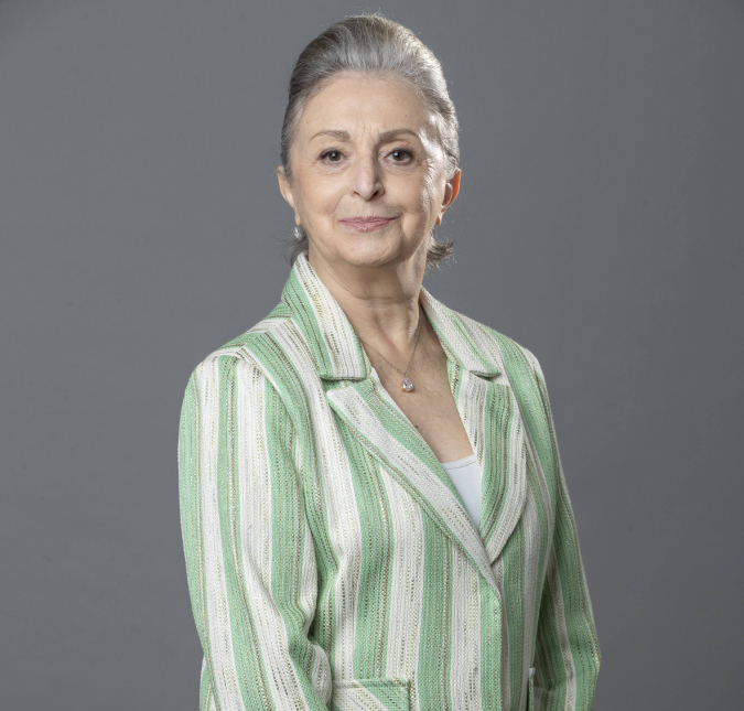 Ana Lúcia Torre detalha sua personagem em <I>Travessia</I>: - <i>Ela acolhe, mas não passa a mão na cabeça</I>