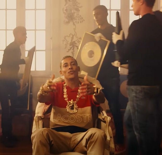 Após acidente, carro de MC Poze fica destruído e cantor passa bem Apesar do susto, o artista lamentou a perda do veículo nas redes sociais