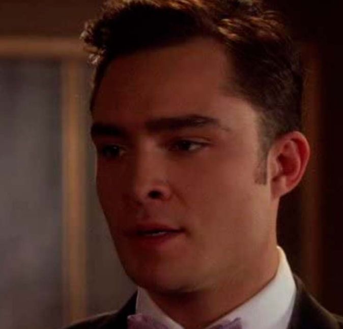 Duas denúncias de estupro contra Ed Westwick foram feitas em novembro de 2017, mas o ator de Gossip Girl continuou negando as acusações. Uma das mulheres relatou inclusive que ficou dois dias presa pelo ator, enquanto ele a estuprava. Uma terceira vítima ainda acusou Westwick, mas disse que conseguiu se desvencilhar dele em uma festa. Duas denúncias de estupro contra Ed Westwick foram feitas em novembro de 2017, mas o ator de Gossip Girl continuou negando as acusações. Uma das mulheres relatou inclusive que ficou dois dias presa pelo ator, enquanto ele a estuprava. Uma terceira vítima ainda acusou Westwick, mas disse que conseguiu se desvencilhar dele em uma festa.