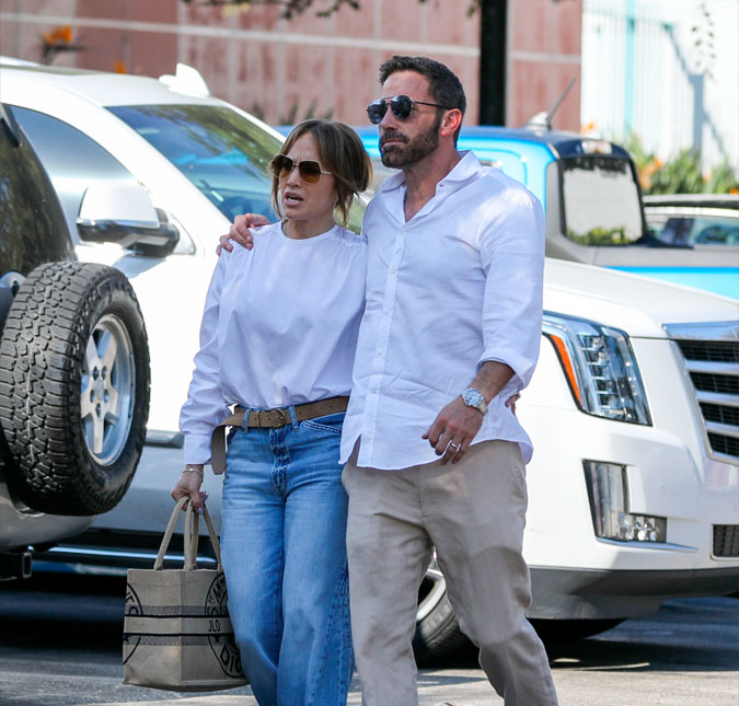 Ben Affleck e Jennifer Lopez estariam brigando muito por conta de maus hábitos, diz <i>site</i>