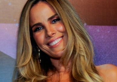 Wanessa Camargo é acompanhada por Dado Dolabella em ensaio para <i>show</i>