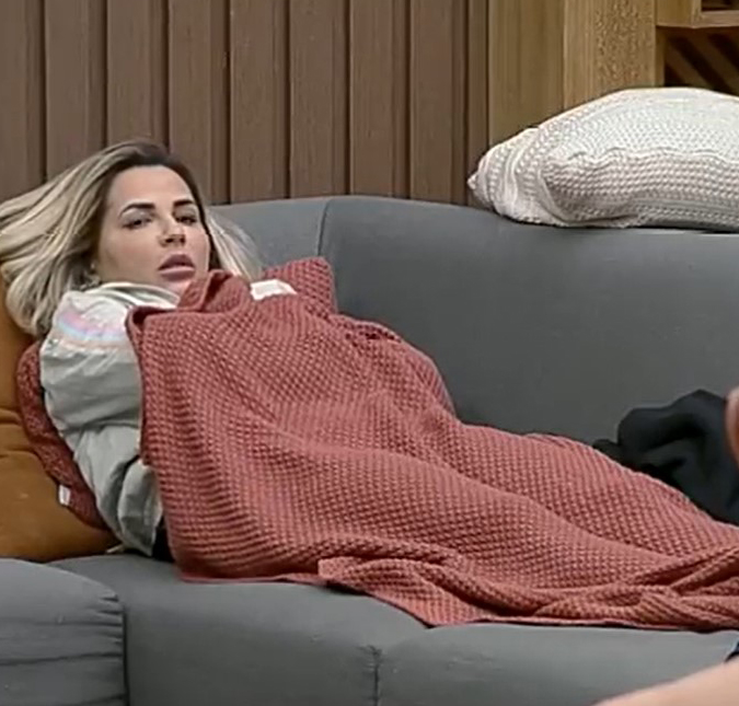 Deolane arrependida, alfinetadas e estratégias de voto... Confira tudo que rolou na madrugada em <i>A Fazenda</i>