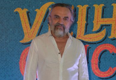 Estreia de <i>Todas as Flores</i> é adiada após prisão de José Dumont por pedofilia