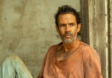 Solano em <i>Pantanal</i>, Rafa Sieg conta como foi a gravação da cena de morte com Alanis Guillen: -<i>A morte por si só é longa</i>