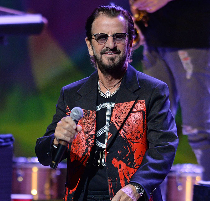 Ringo Starr cancela cinco <I>shows</i> após testar positivo para Covid-19